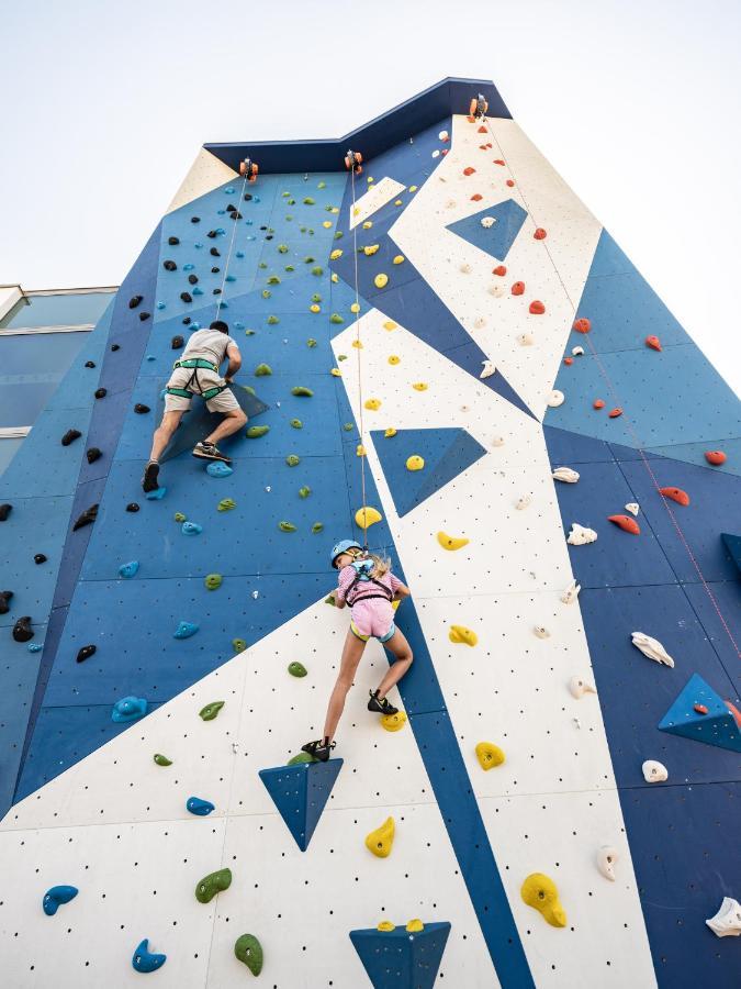 Falkensteiner Family Hotel Diadora Petrcane Exterior photo Climbing wall