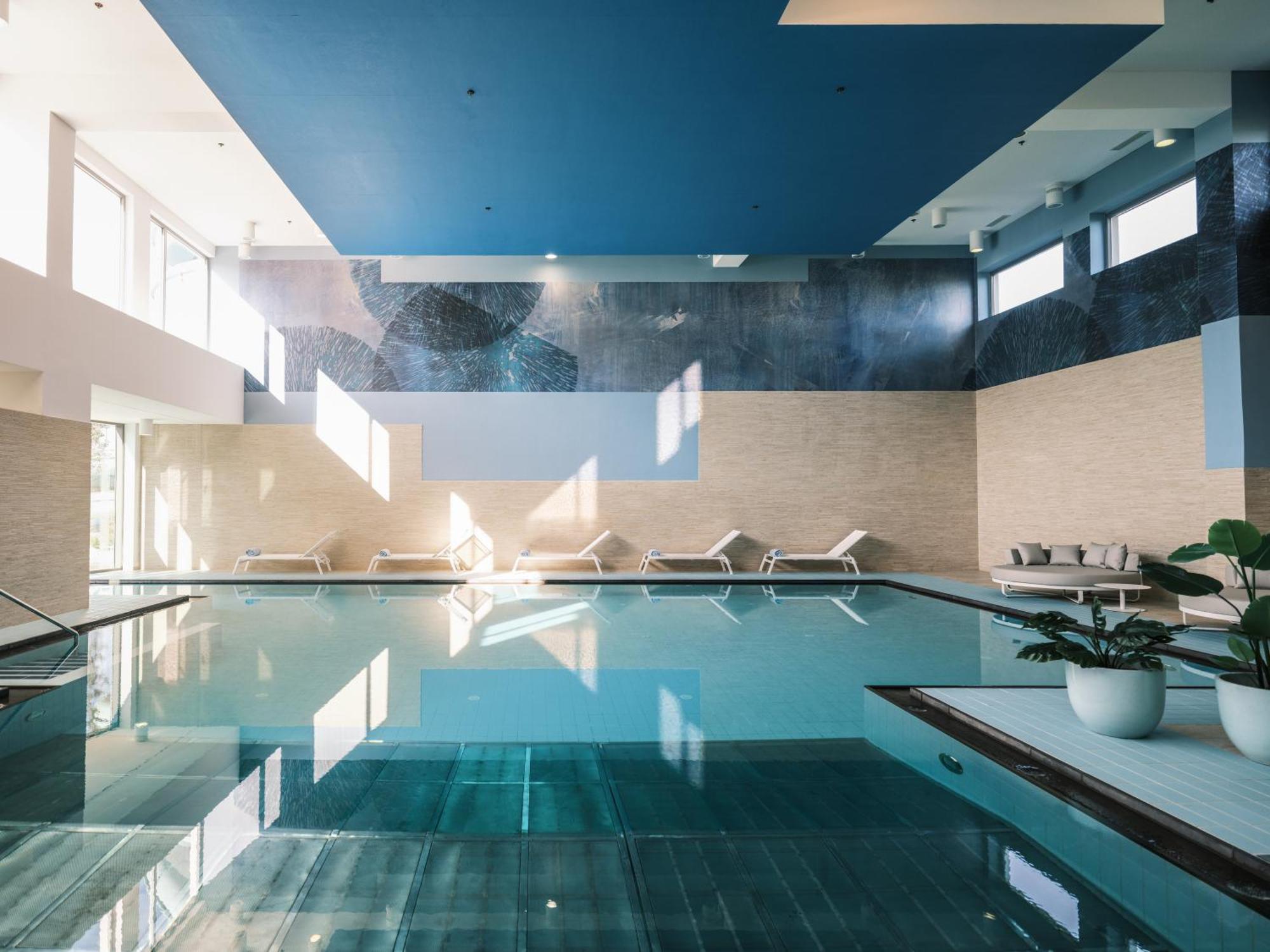 Falkensteiner Family Hotel Diadora Petrcane Exterior photo The swimming pool at the hotel