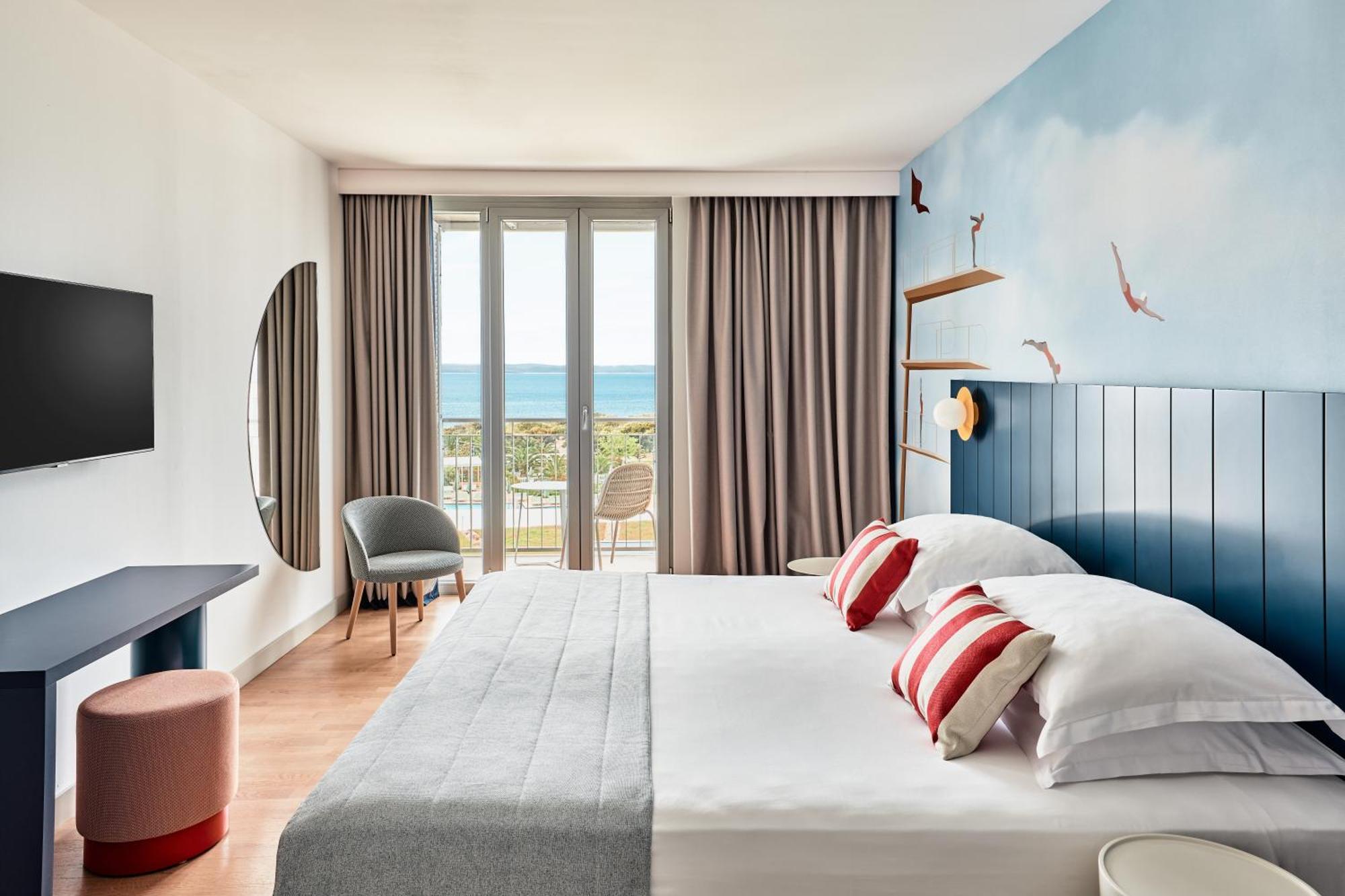 Falkensteiner Family Hotel Diadora Petrcane Room photo A room at the hotel