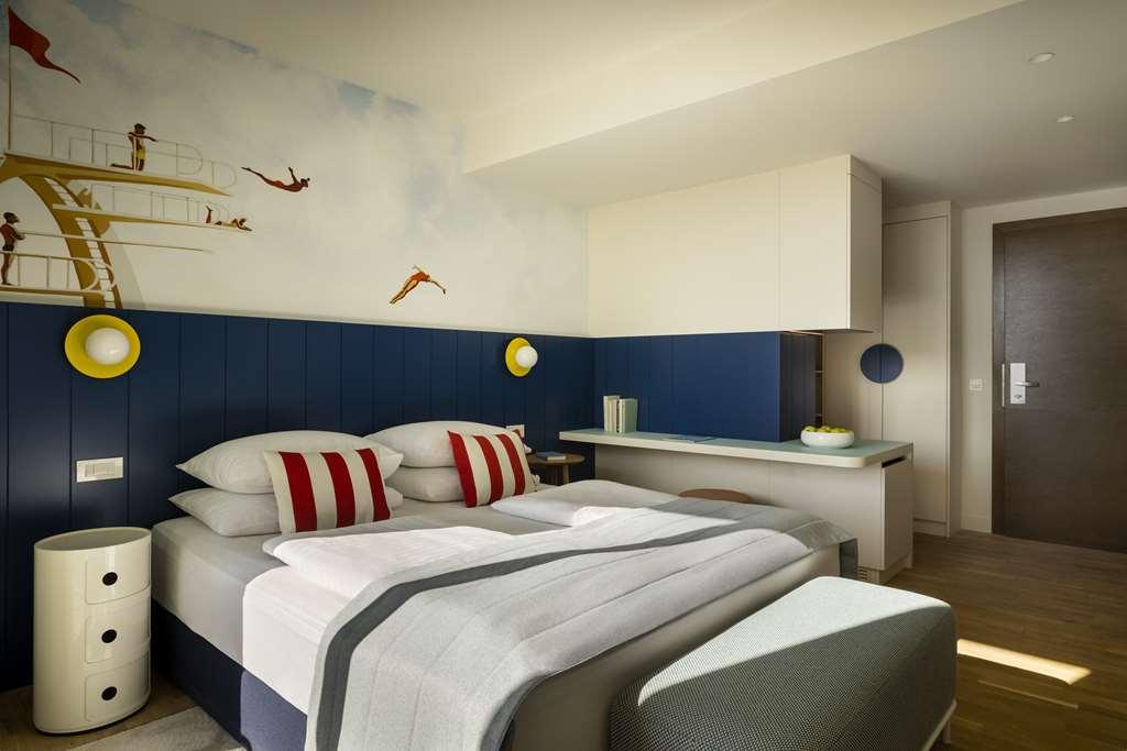 Falkensteiner Family Hotel Diadora Petrcane Room photo A room at the hotel